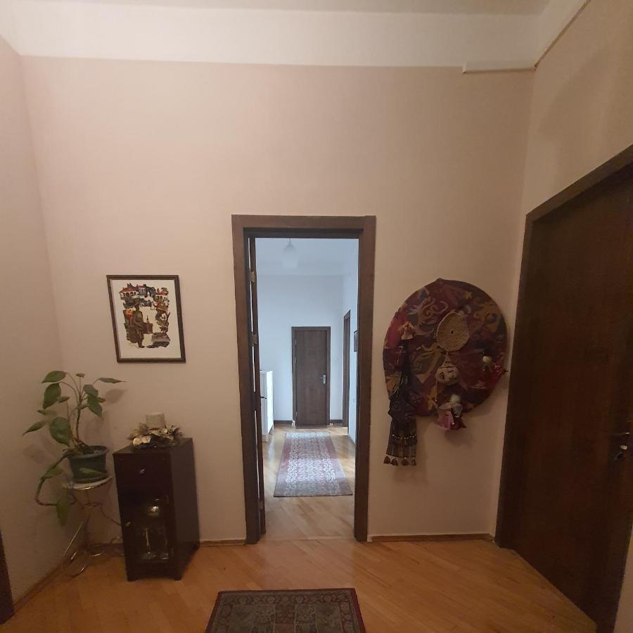 Guesthouse Hillside Tbilisi Exterior foto