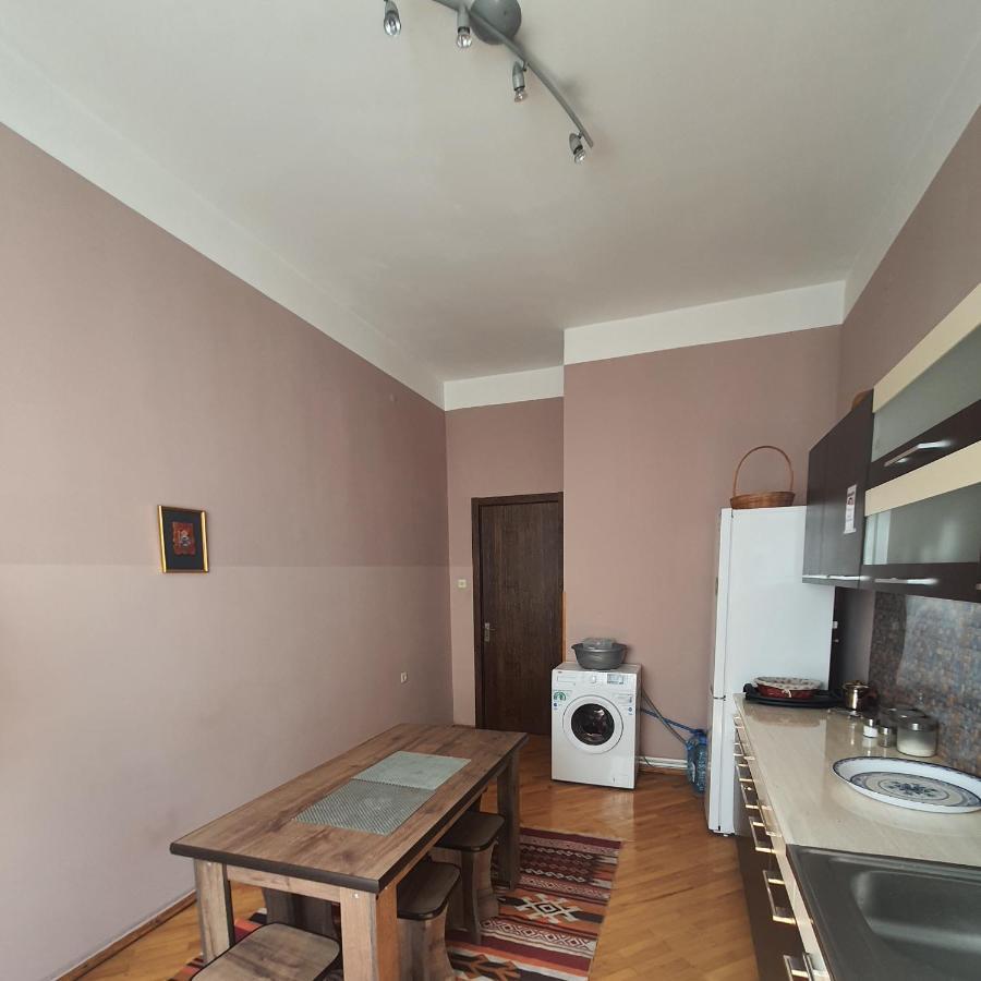 Guesthouse Hillside Tbilisi Exterior foto