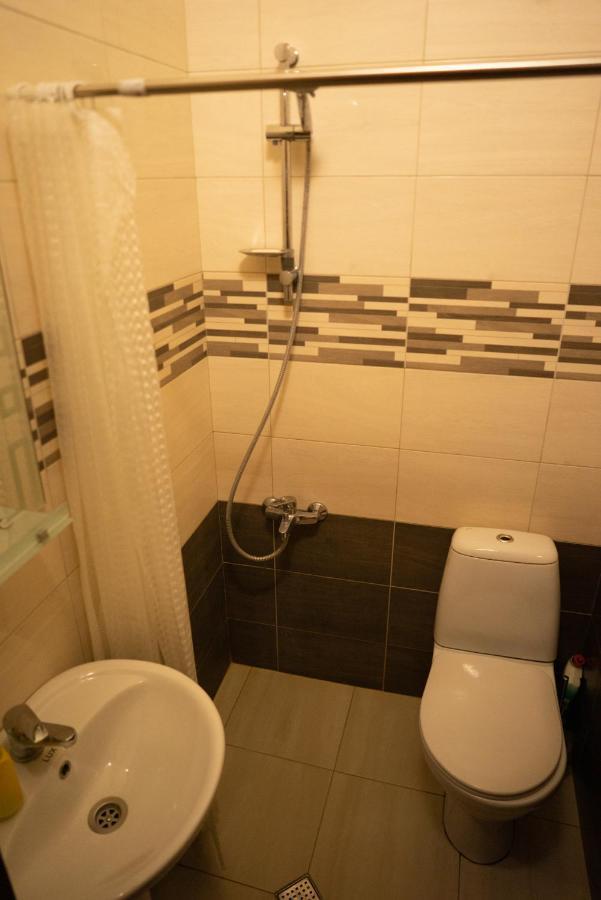 Guesthouse Hillside Tbilisi Exterior foto