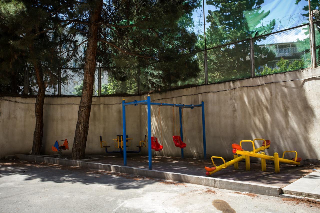Guesthouse Hillside Tbilisi Exterior foto
